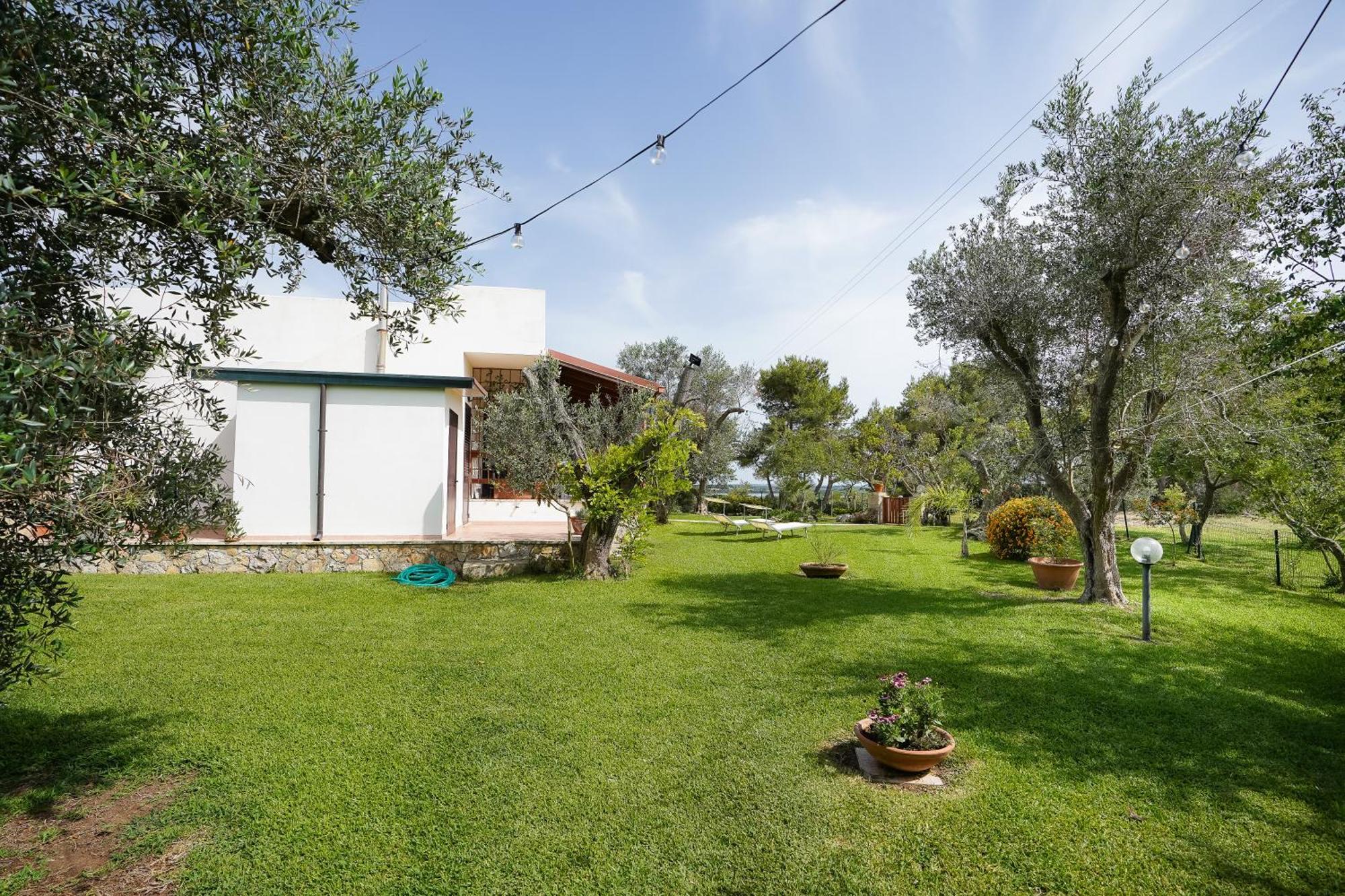 Casa Vacanza Russo Fernando Alimini Zewnętrze zdjęcie